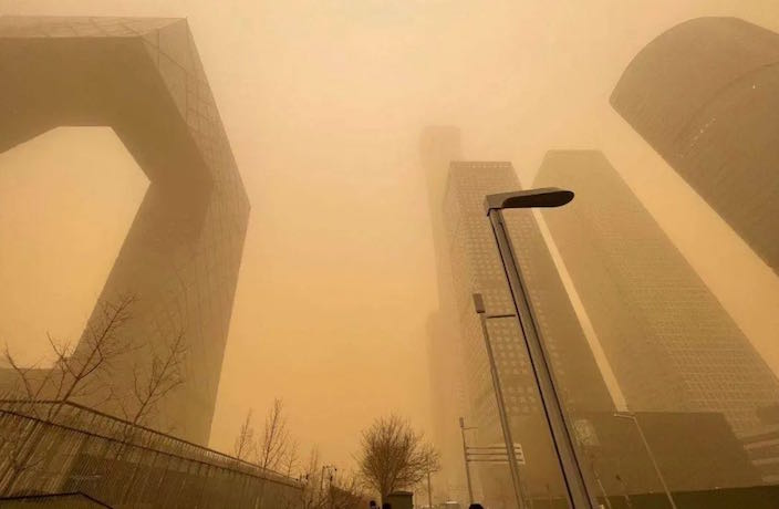 PHOTOS: Sandstorms Engulf Beijing & North China
